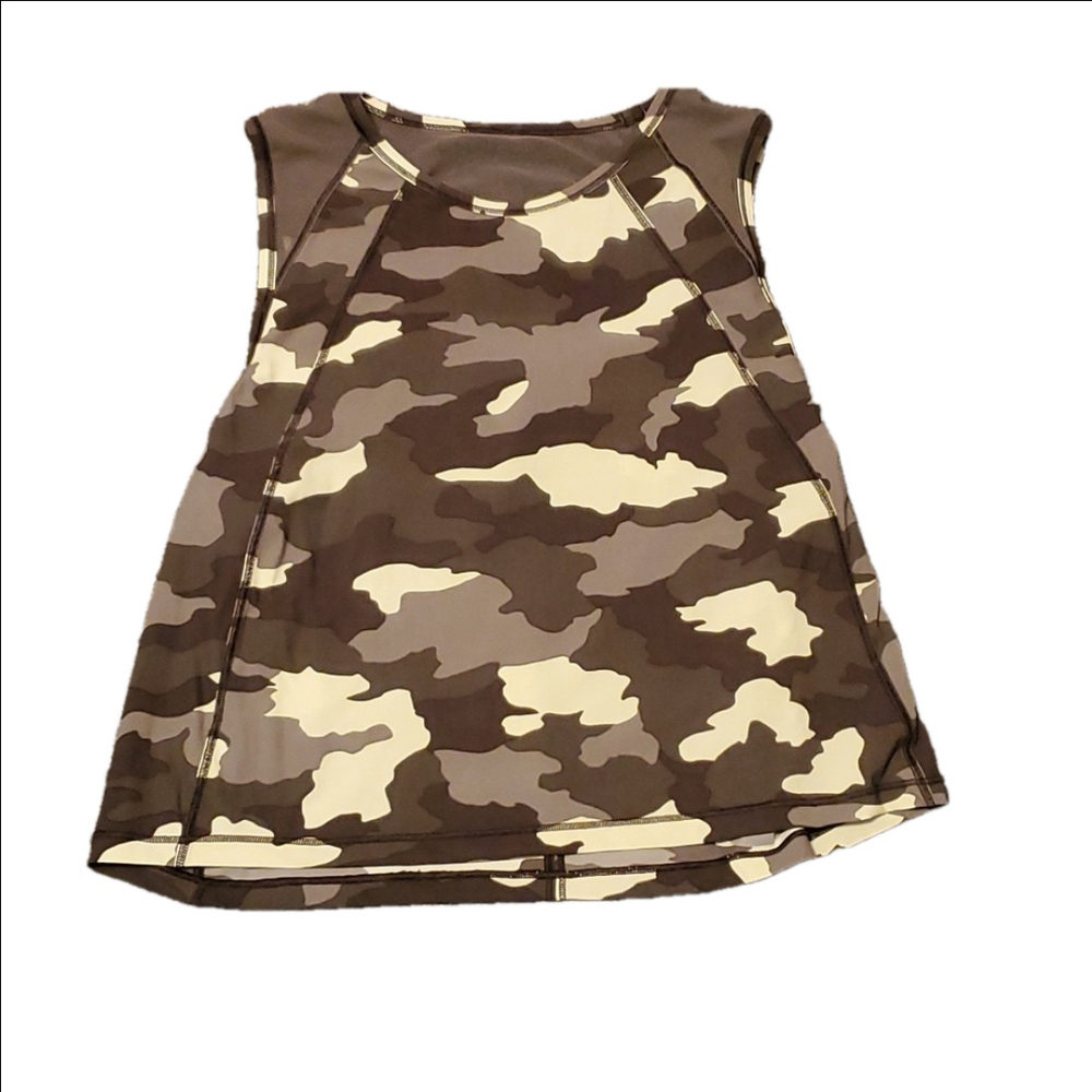 #117 Lululemon camo tank t134
